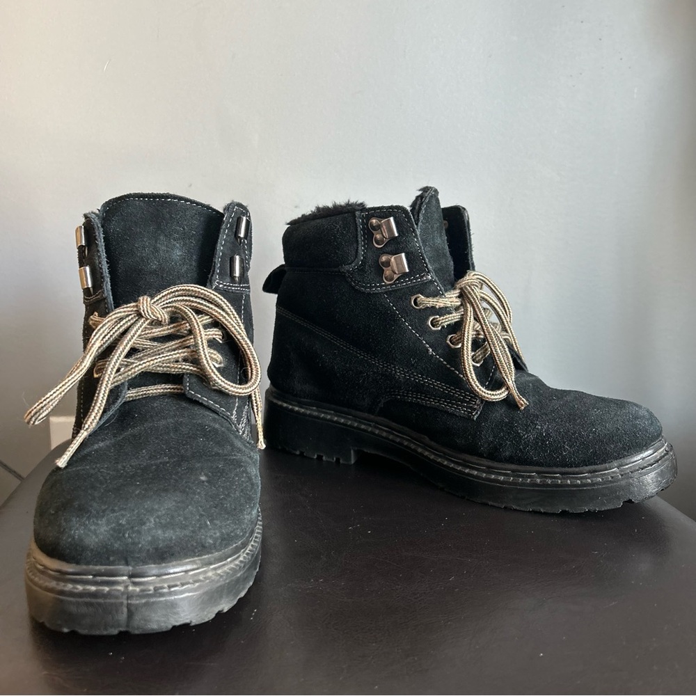 Weather Spirit Black Suede Lace-Up Thinsulate Insulated Ankle Boots